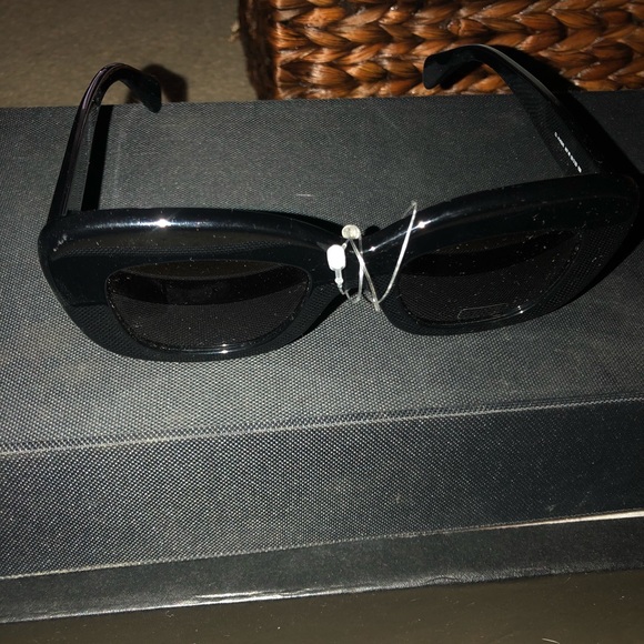 Celine sunglasses - Picture 4 of 7